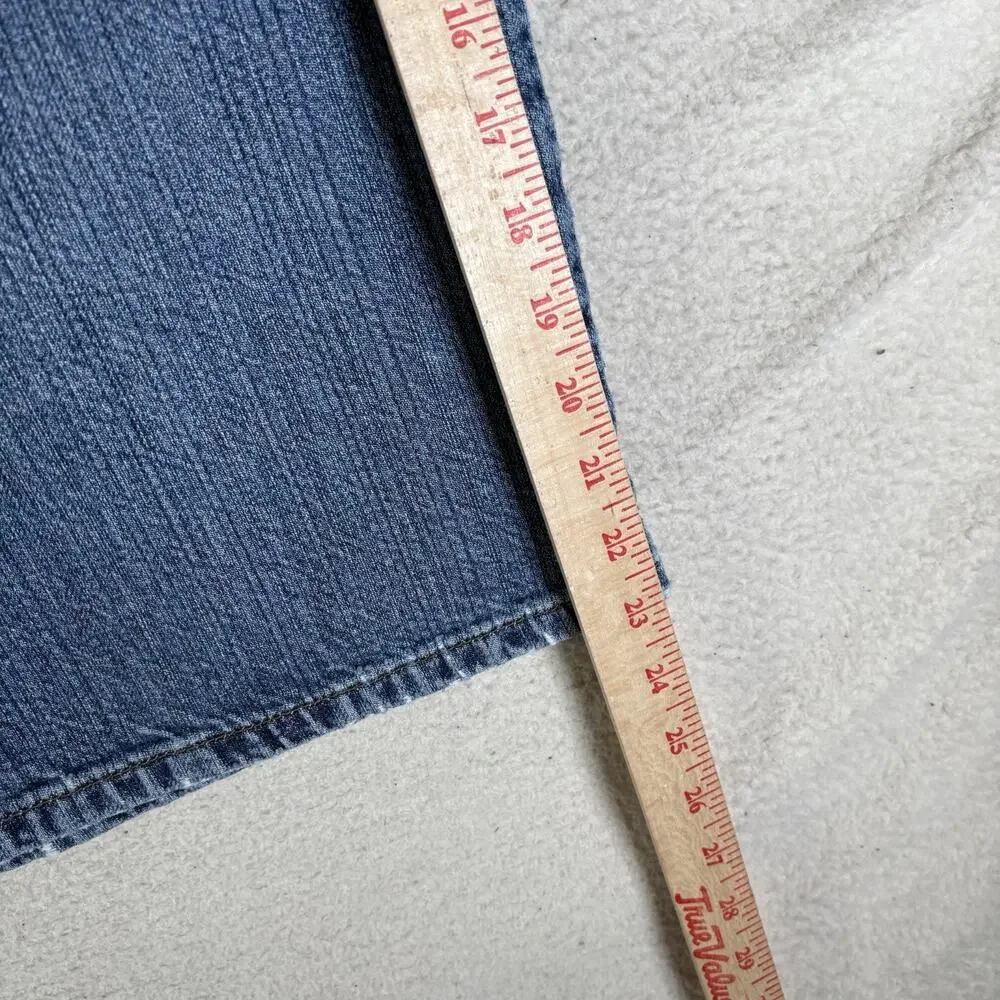 Vintage Levis Shorts Mens 42 Jorts Blue Denim 505 Straight Fit Medium Wash Y2K